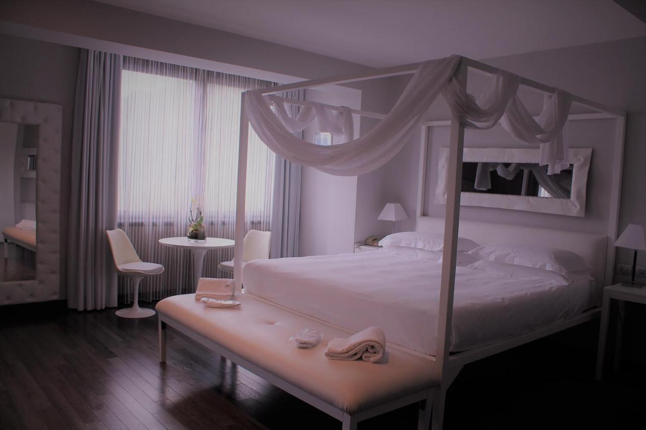 Park Hotel Sporting Терамо Экстерьер фото