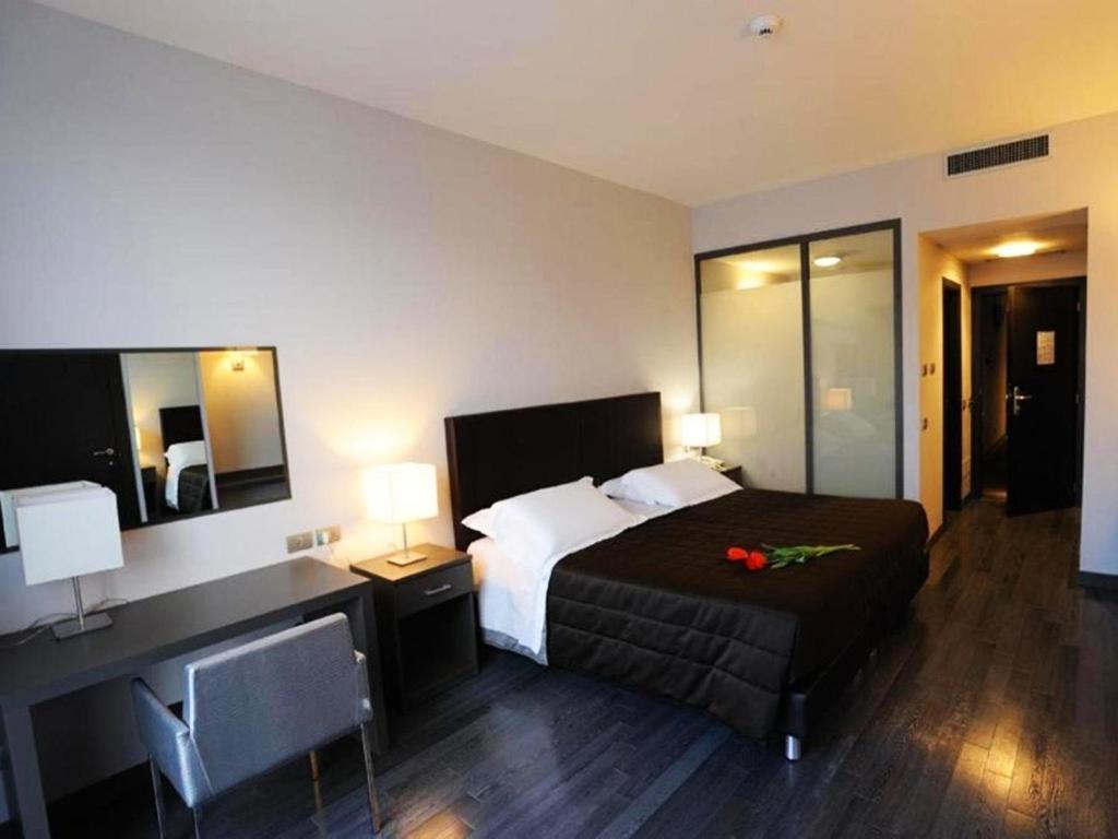 Park Hotel Sporting Терамо Экстерьер фото