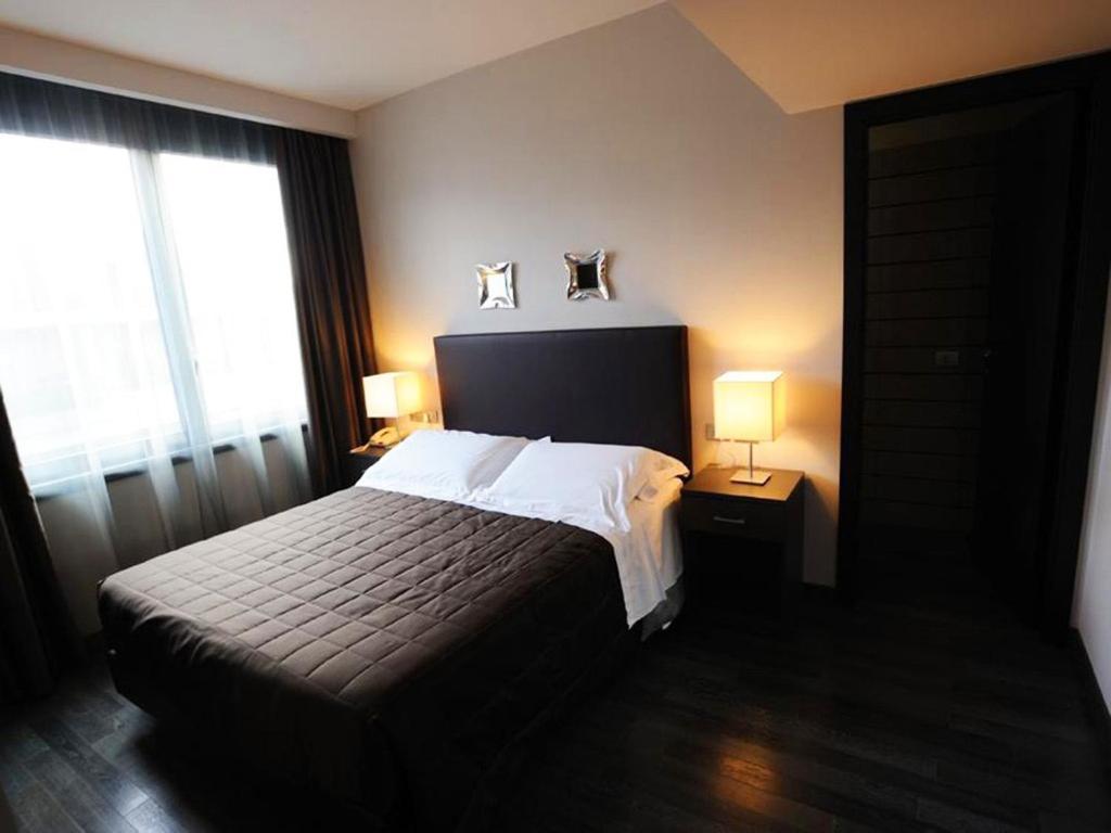 Park Hotel Sporting Терамо Экстерьер фото