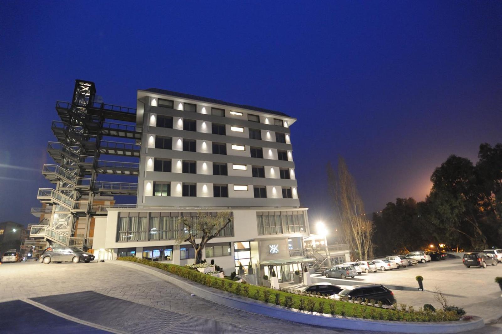 Park Hotel Sporting Терамо Экстерьер фото