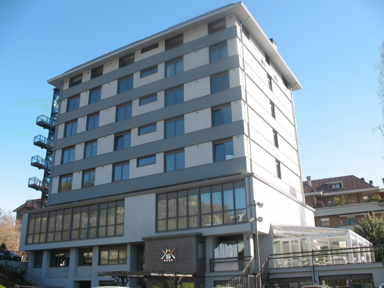 Park Hotel Sporting Терамо Экстерьер фото