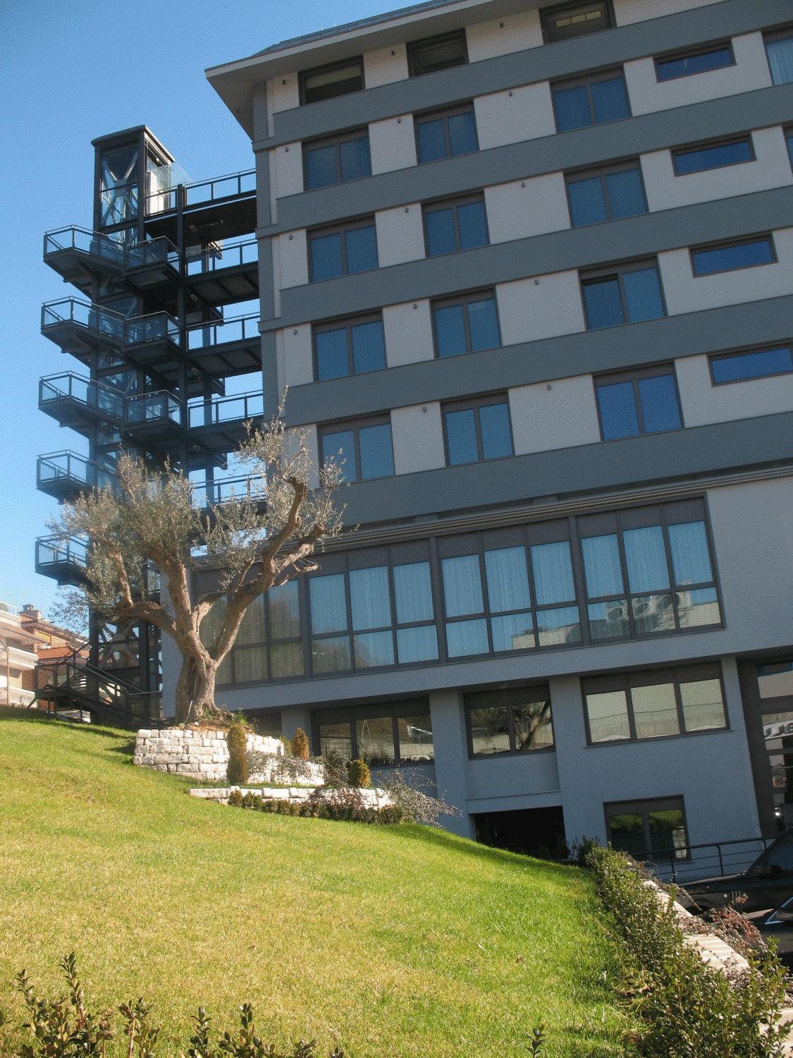 Park Hotel Sporting Терамо Экстерьер фото