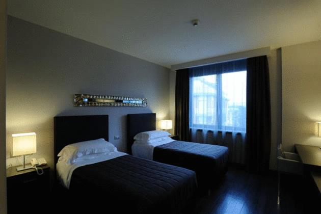Park Hotel Sporting Терамо Экстерьер фото